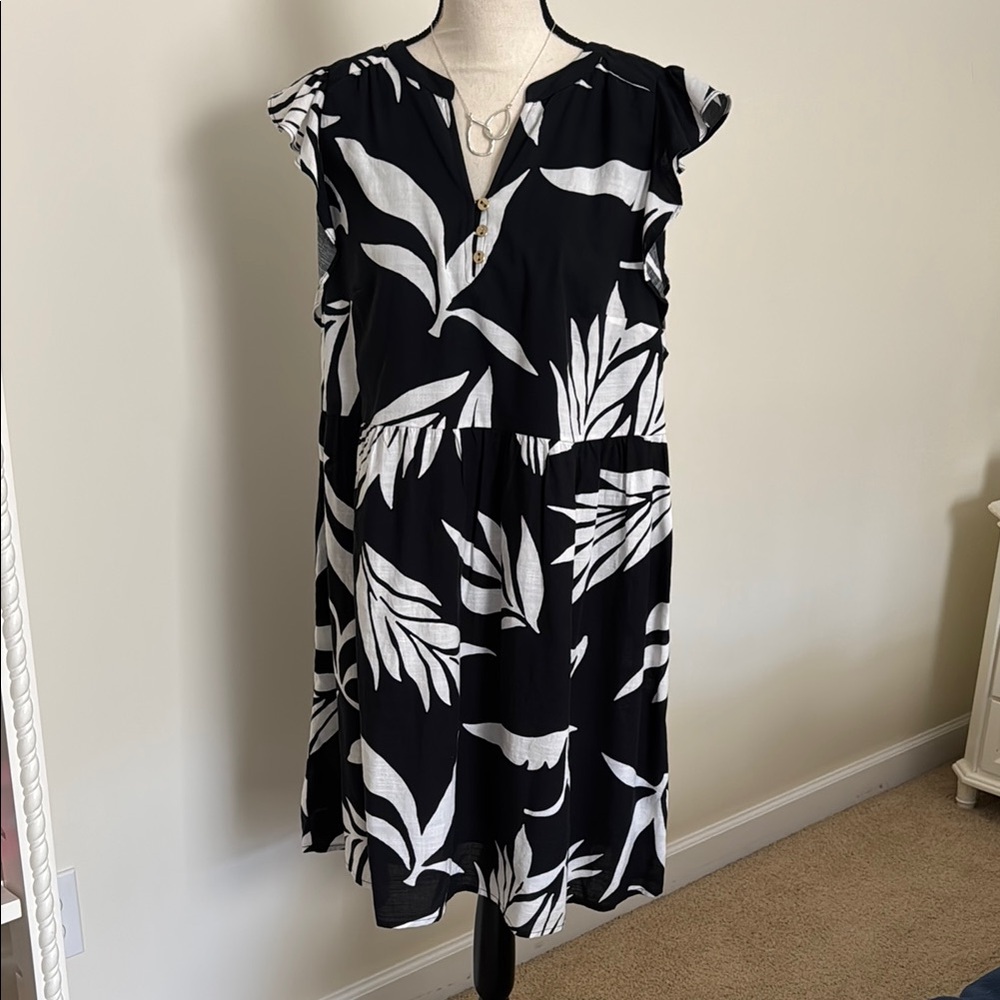 LOFT Elegant Black and White Leaf Print Dress